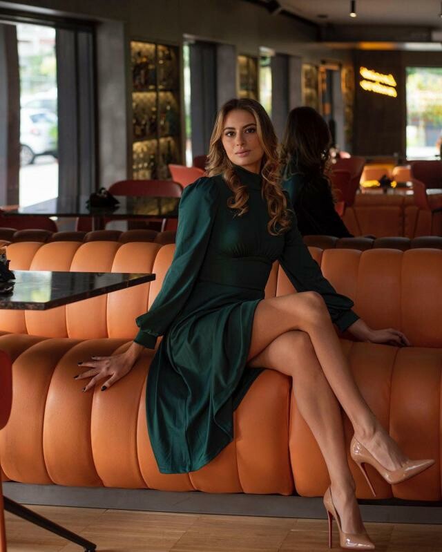 Sitting Pretty