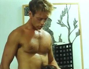 Selen licks Rocco’s glorious balls