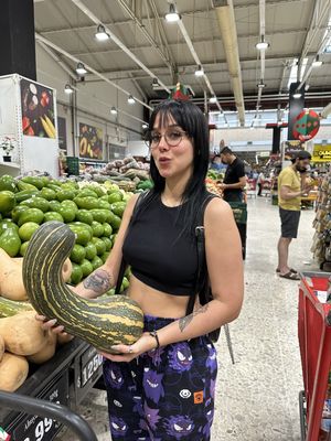 When you that horny and see dick in everything!!