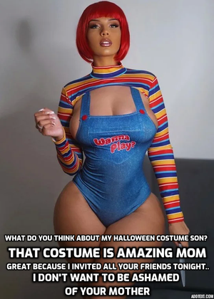 MY MOM SEDUCE ... 1 /halloween party