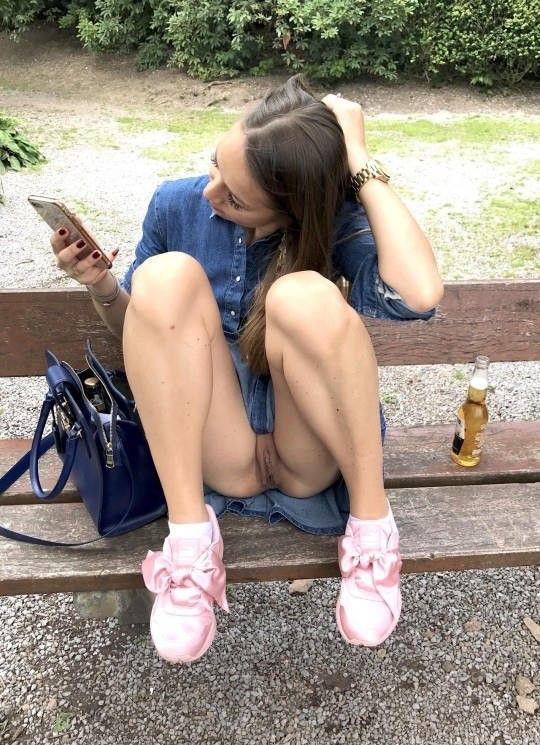 Upskirt Natalie 1