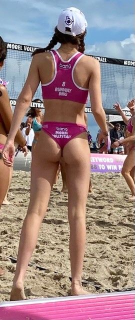 Model volleyball rocks…