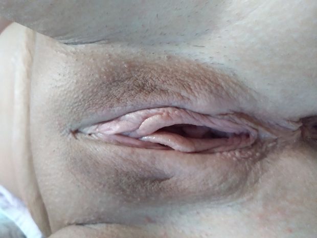 Pussy hole open