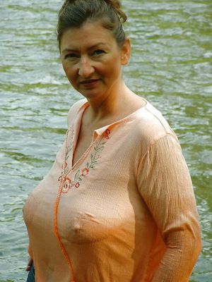 I'd destroy this old slut