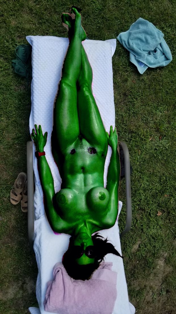 backyard hotwife she-hulked up