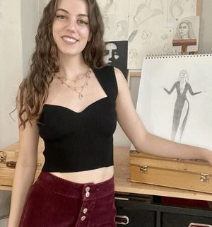 Art Student shows herself nude...how cute is she?