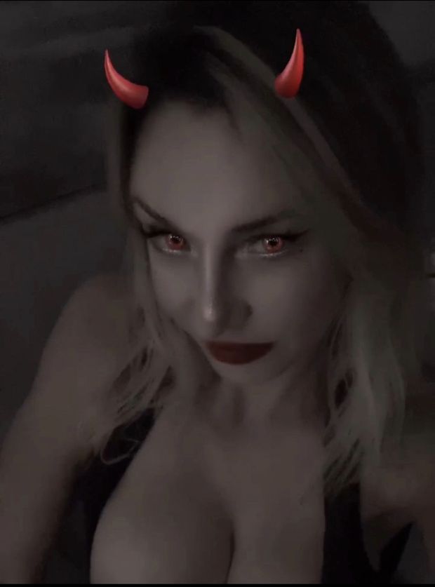 My gals a devil!