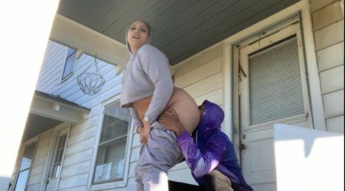 UBER-EATS SLUT-PUBLIC-ASSLICKING