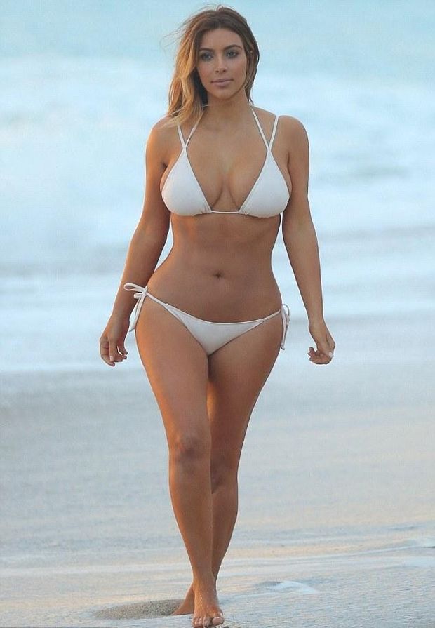 Kim Kardashian Candid Bikini Beach Set Leaked