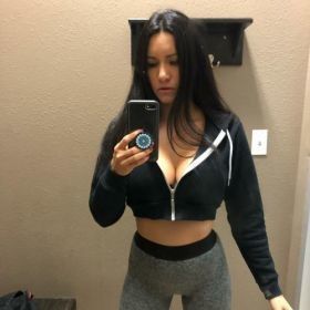 Mi novia me manda una foto en el baño de su gimnasio