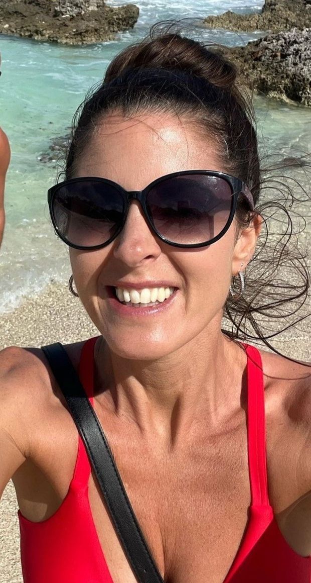Keri red bikini top selfie