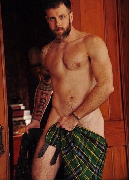 REAL MEN WEAR SKILTS