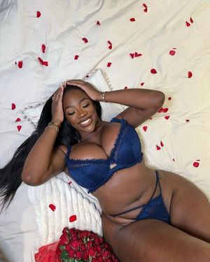 Shani Jamilah looking beautiful in her Blue bra and panties