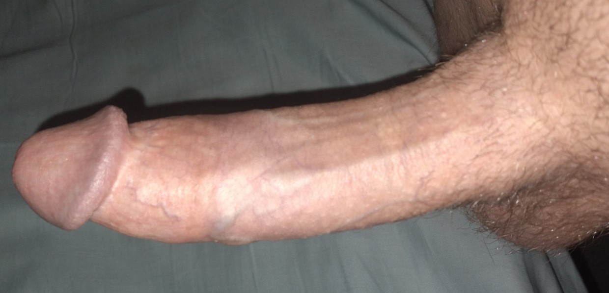 Who wants my fat cock deep inside them?