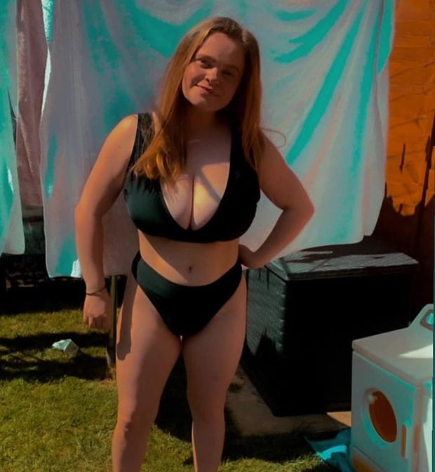 Huge Tits Mia 3 Bathingsuit