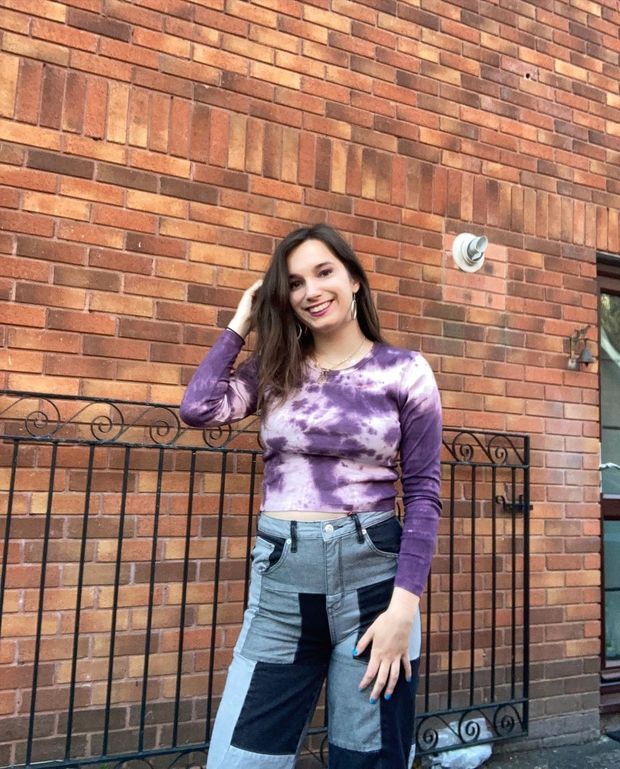 Cute Brunette Victoria