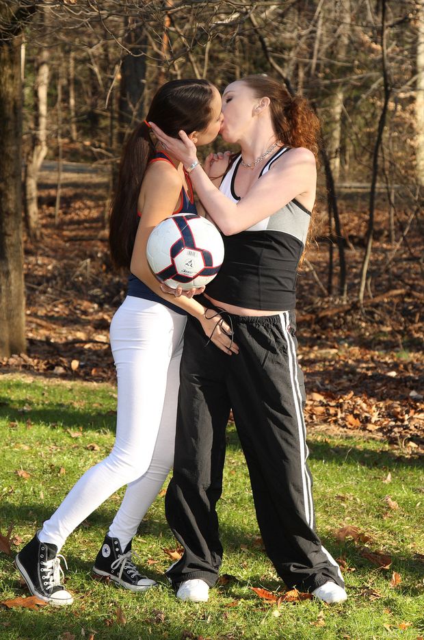 Babes Kissing