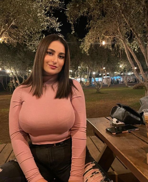 busty