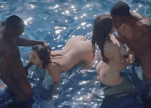 Leah & Lana