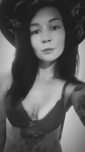 @witchy_diana Instagram