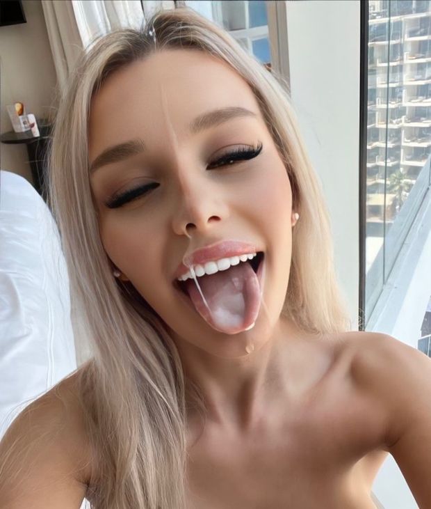 cum on her face