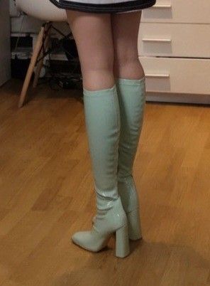 Please cum on my shoes