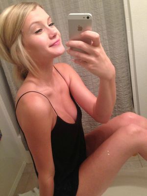 Hot Teen Selfie