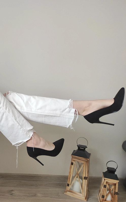 Please cum on my shoes