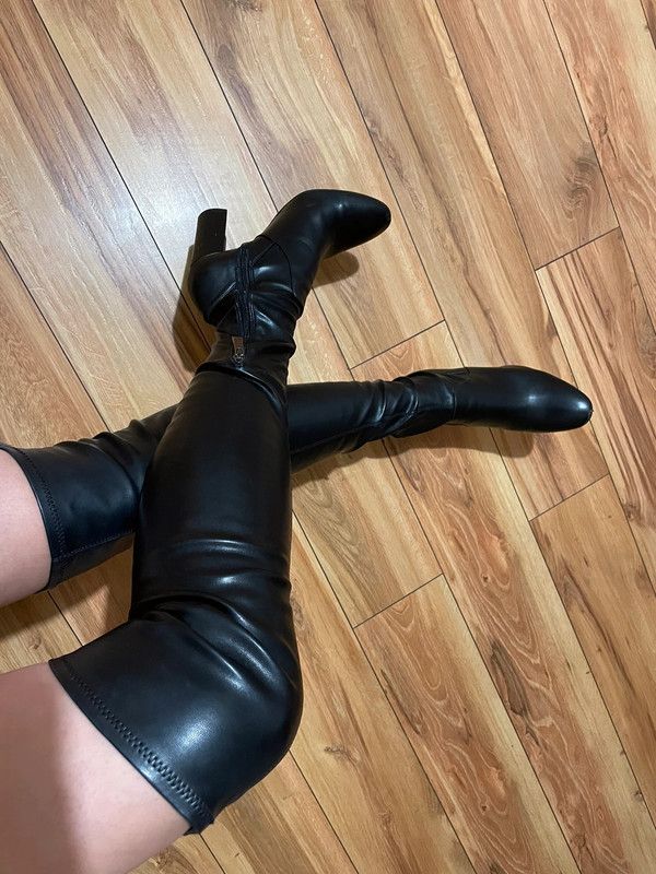 Please cum on my shoes