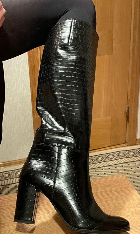 Please cum on my shoes