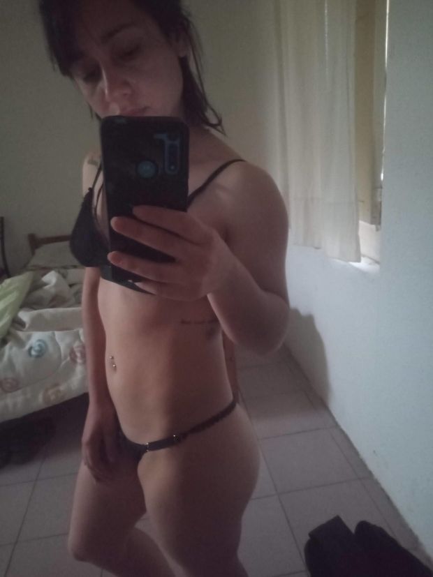 sexy girlfriend nudes