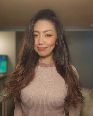 ASIAN MILF