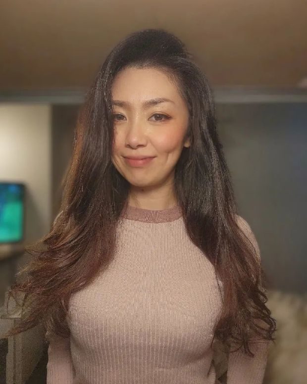 ASIAN MILF