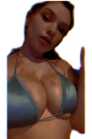 Cigarette smoking redhead (Loipes)