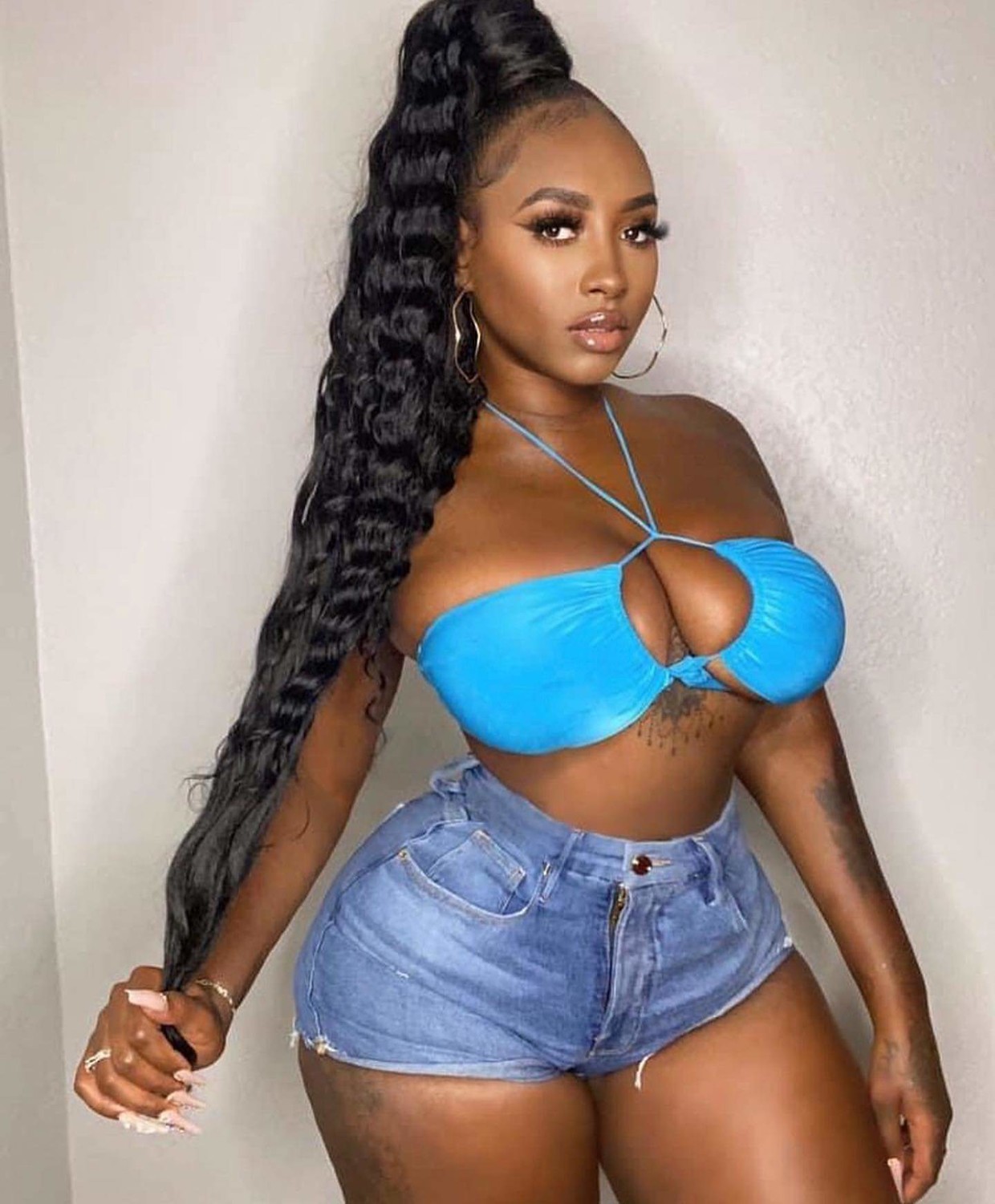 I'd destroy her ass