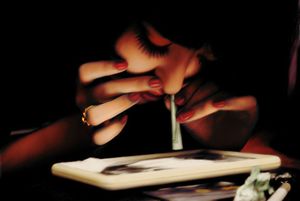 Brunette cocaine chick