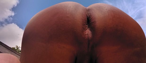 Tan ass for gape