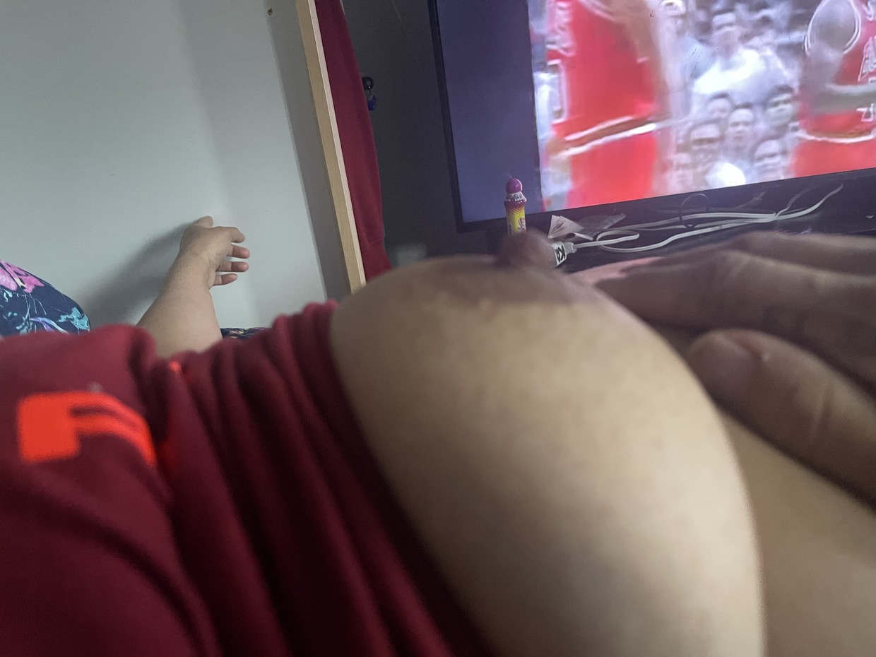 Here’s my mommy’s titty