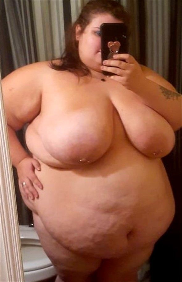 Txting Grandpa to come over and fuck me! He loves my huge belly and tits!