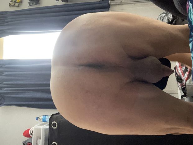 Waiting for my Bi sexual friends we gonna share his wife