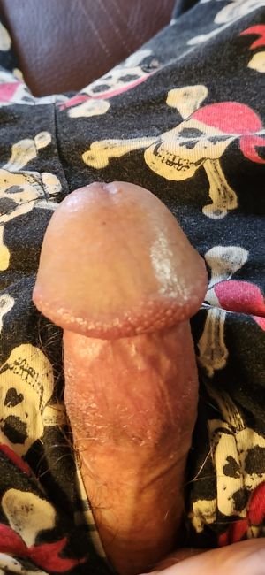 My little dick has been bad and needs a good bea*ing!