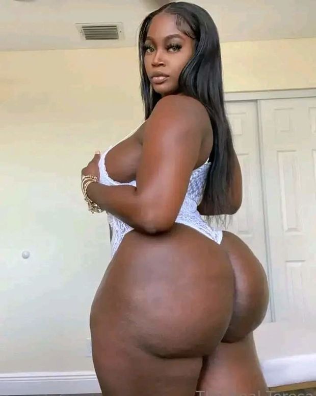 I want to bury my face in that ass