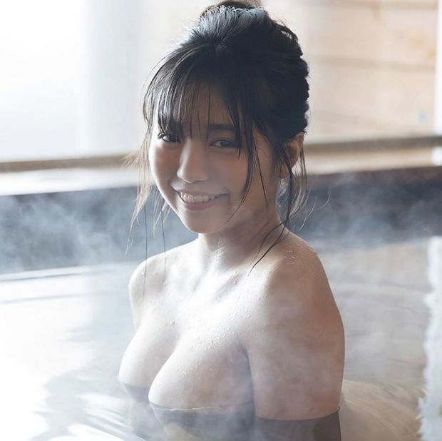 Steamy Asian Babe