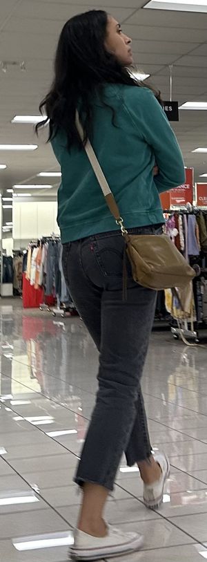 More fine asses out and about