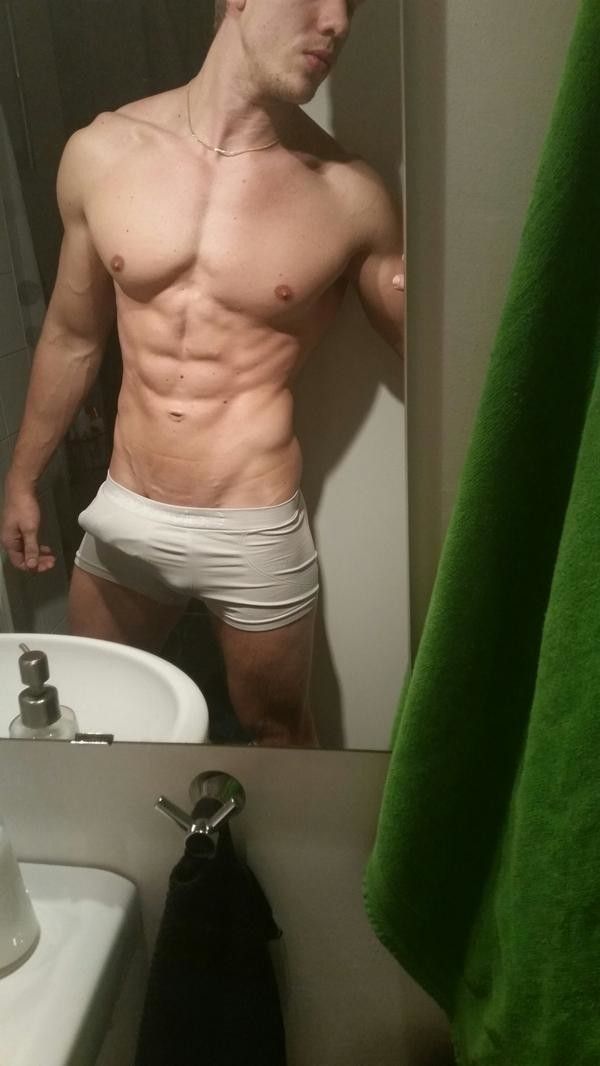 Bulge selfie