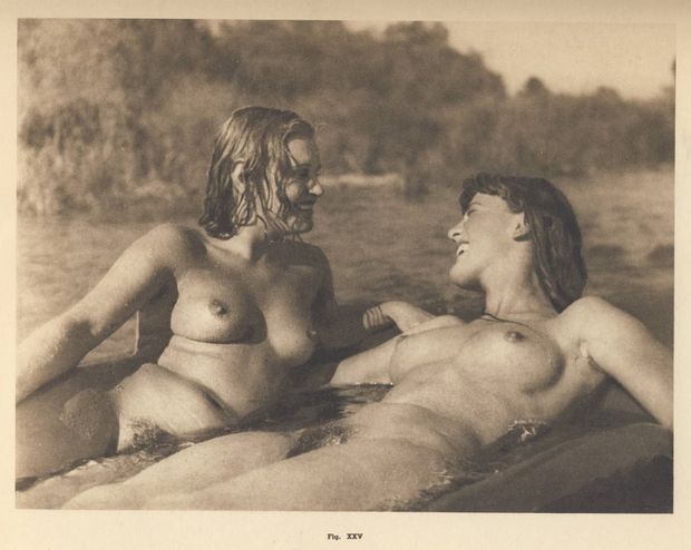 Jew babes make hot lesbians