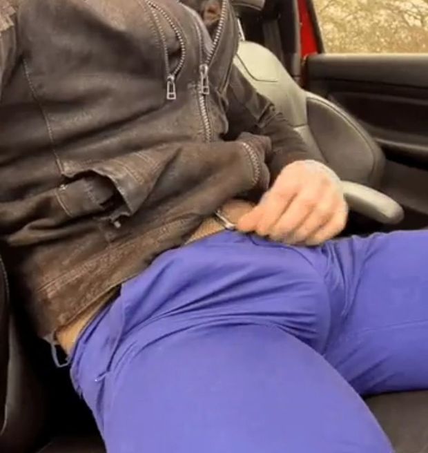 Bulging pants