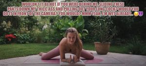 Yoga babe wants you behind her