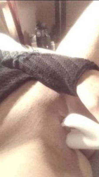 Look at kaitlyn L what a nice pussy