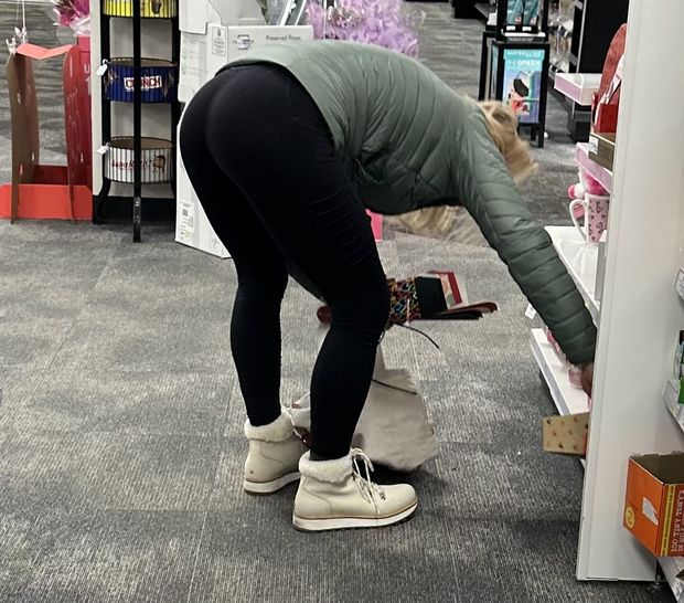 More fine asses out and about
